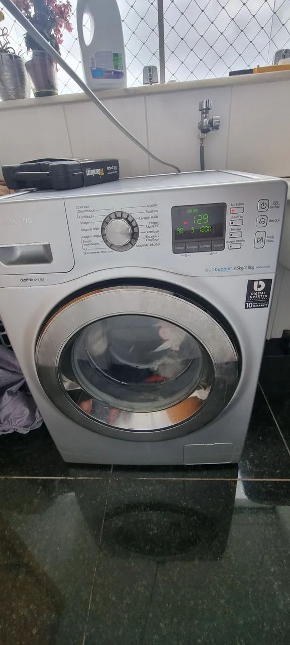 Vendo Lava e Seca Samsung EcoBubble 8,5kg Digital Inverter, modelo WD856UH, 127v.