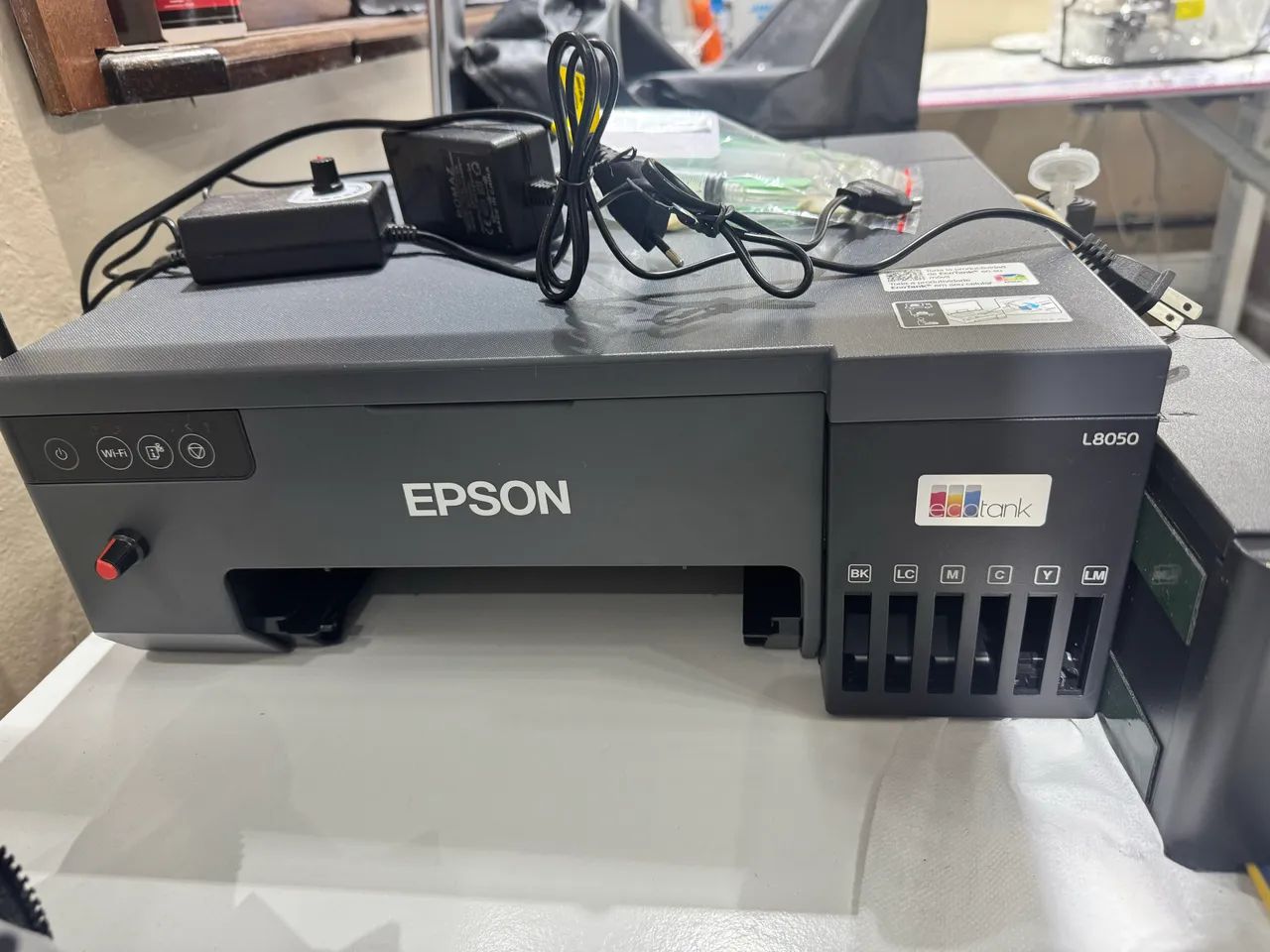 Impressora Epson L8050 adaptada. DTF Têxtil com Poliamida e tintas.