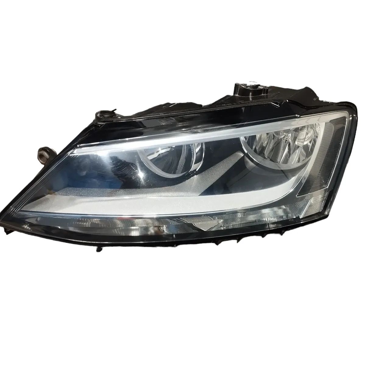 Farol  Esquerdo Jetta  2009 2010 2012 2013 2014 2015 Esquerdo