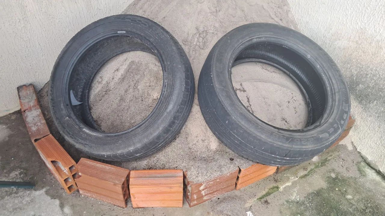 Pneus aro 18