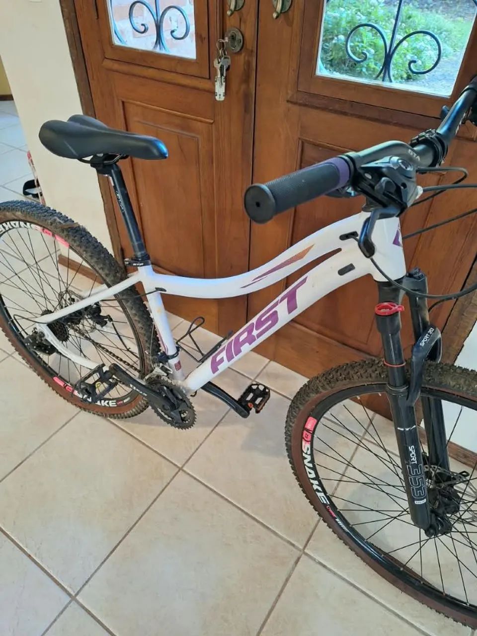 First Smitt usada aro 29 - Foto 5