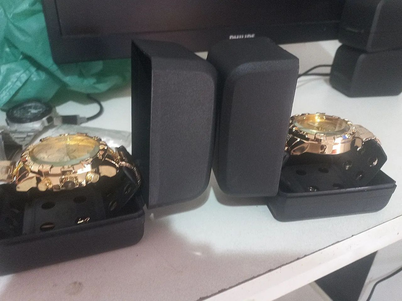 Relógios quartz cromado dourado com caixa "novo" - Foto 3