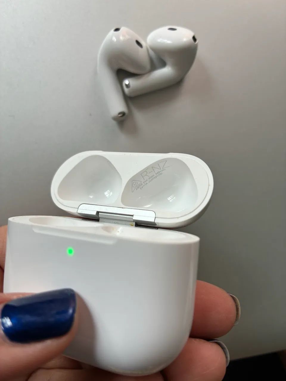 AirPods 4 Originais Apple - Sem cancelamento - Excelente estado | Com caixa - Foto 2