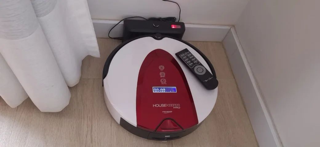 Robô aspirador House Keeper PRO