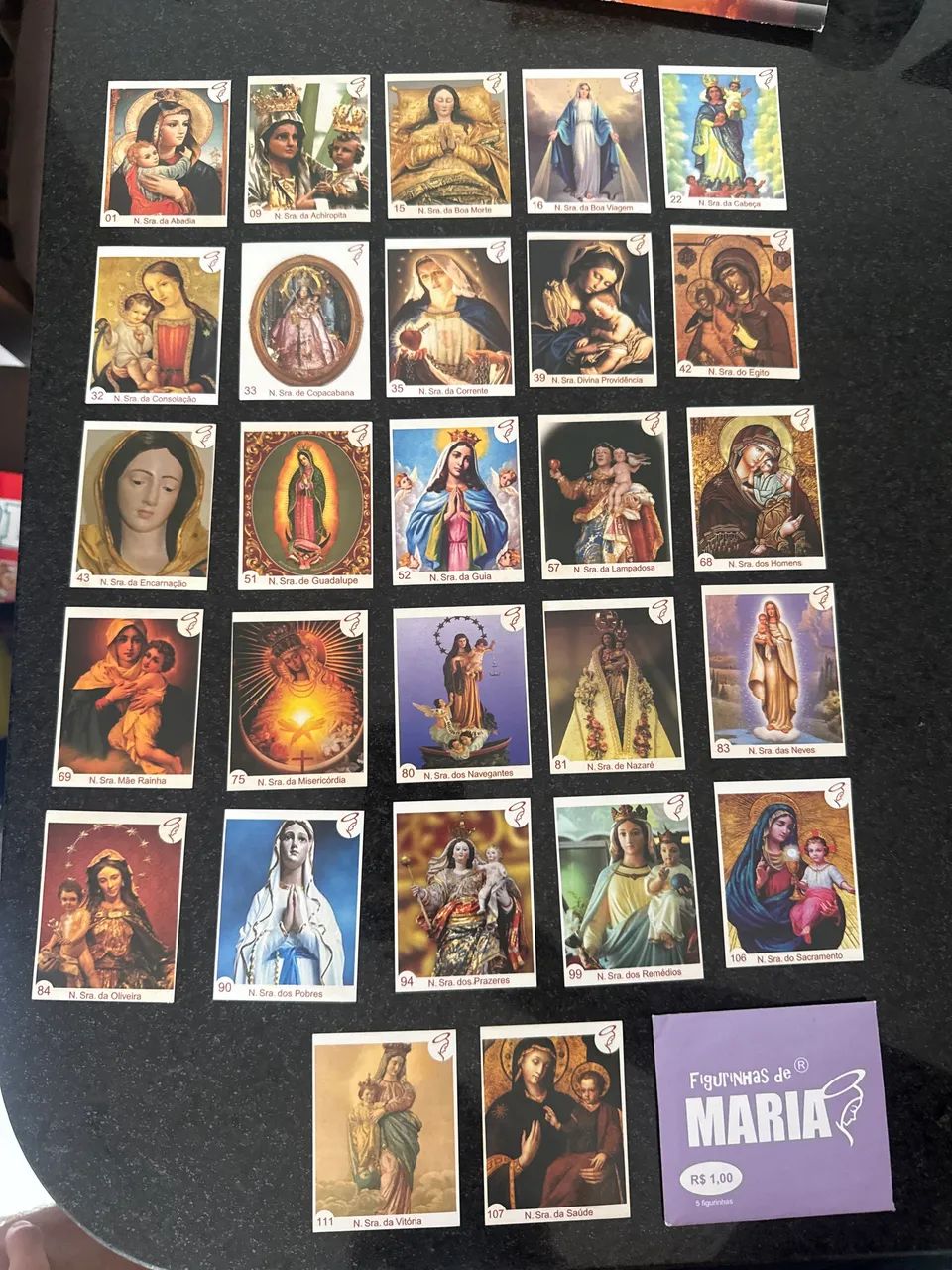 27 figurinhas de Maria 