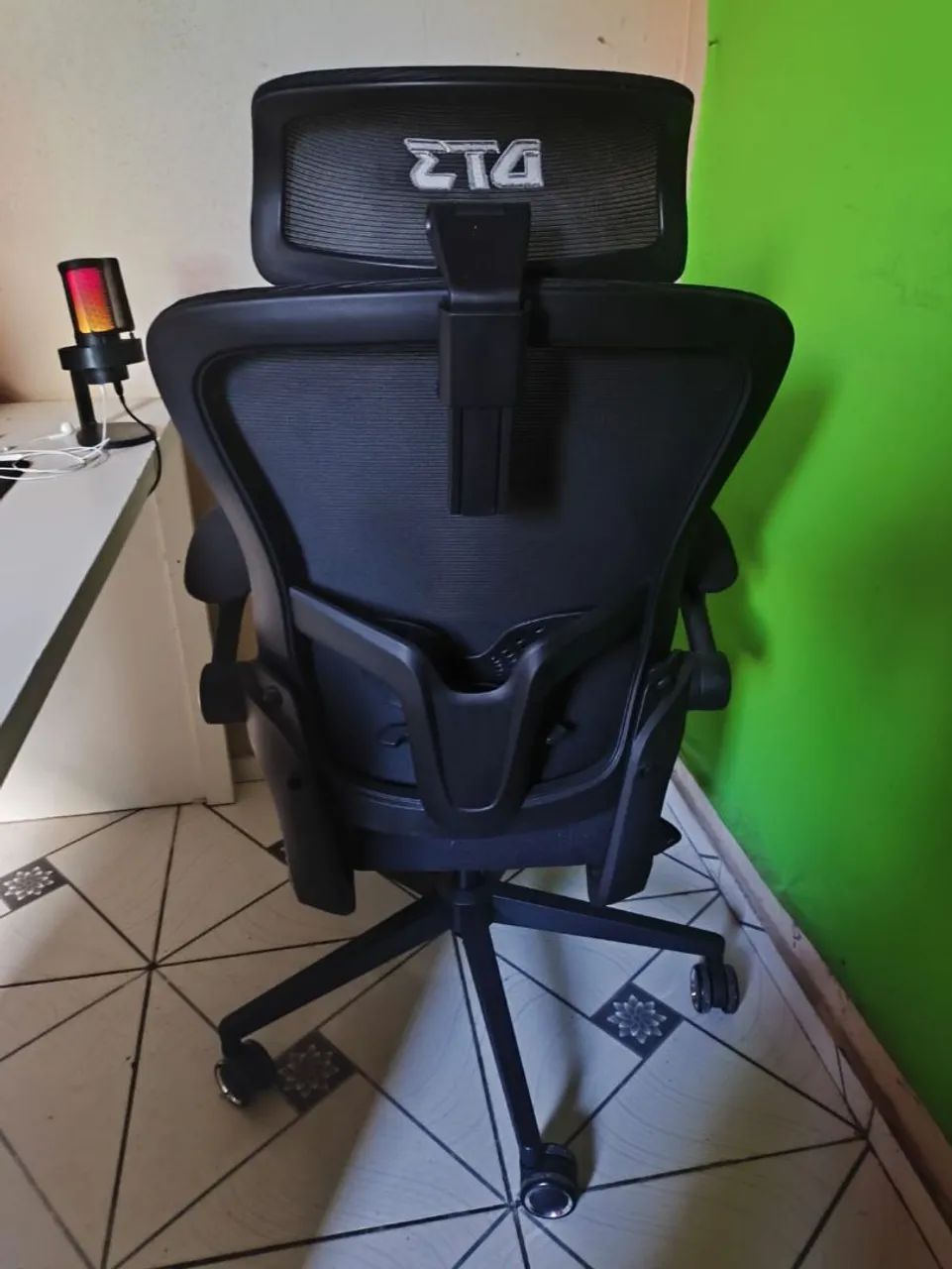 Cadeira ergonômica  - Foto 3