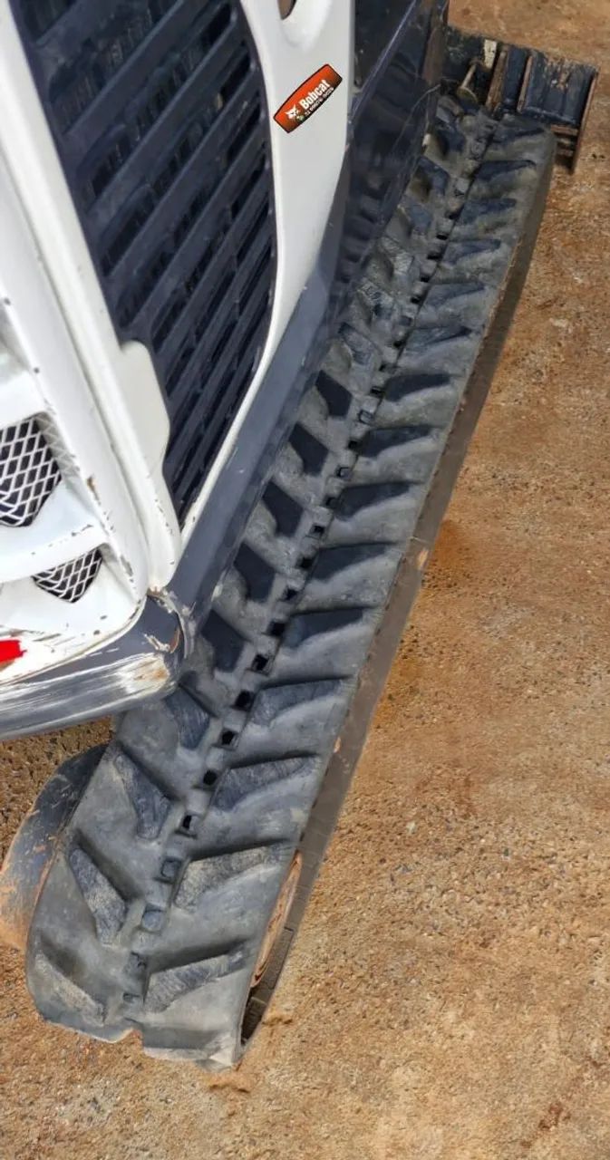 Mini escavadeira Bobcat E20 é conchas  - Foto 3