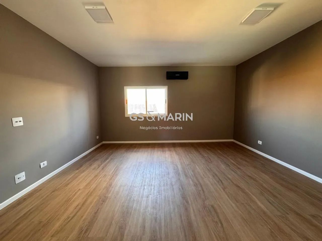 Sala para alugar na Av. Waldemar Spranger, em Londrina - Foto 4