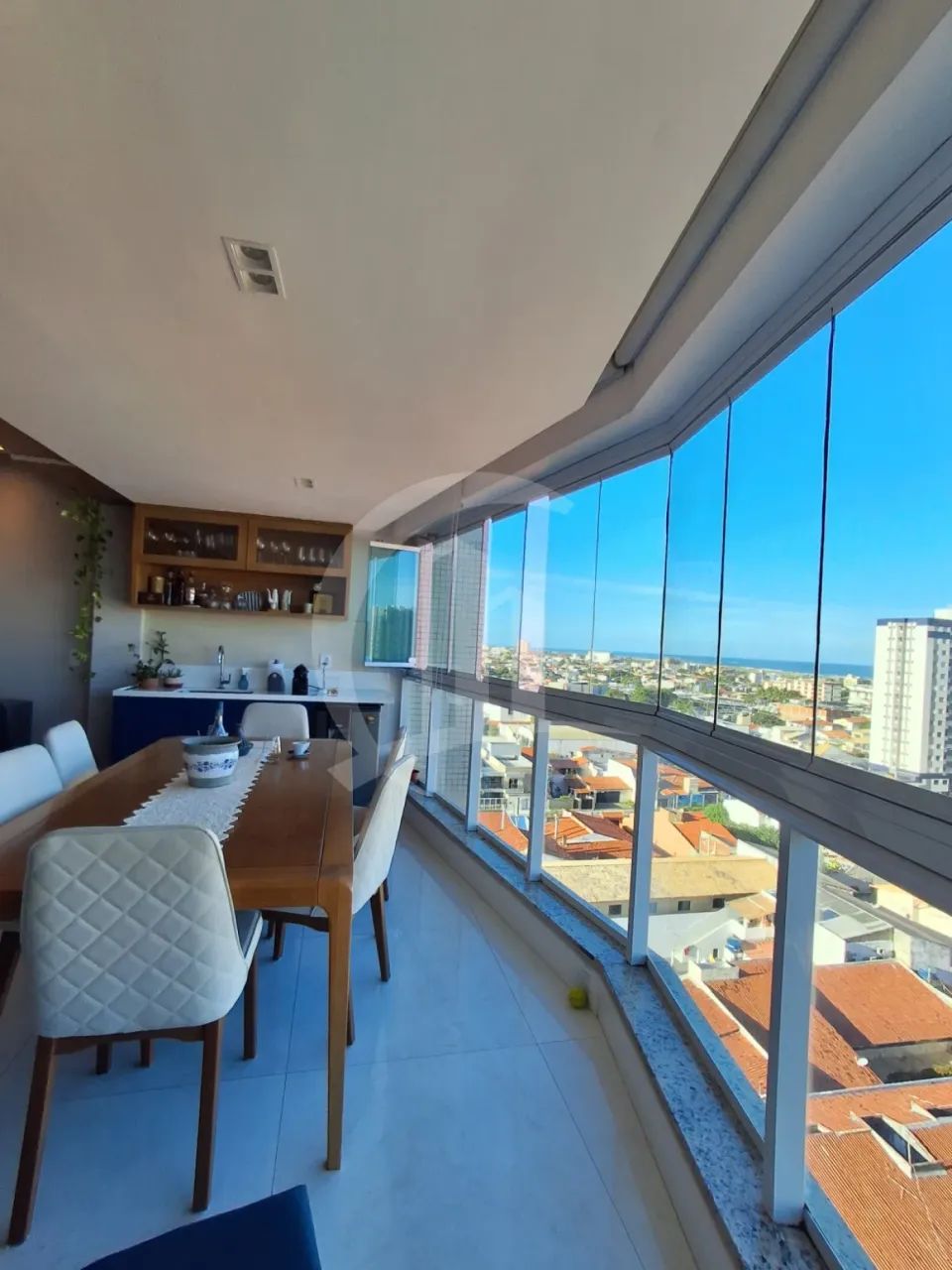 Apartamento mobiliado no Condomínio Le Monde, com 2 suítes e varanda gourmet - Foto 5