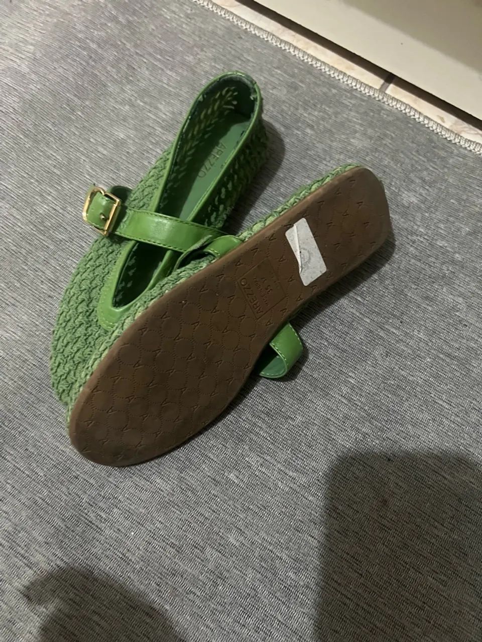 Sapatilha Arezzo 35 verde vazada  - Foto 4