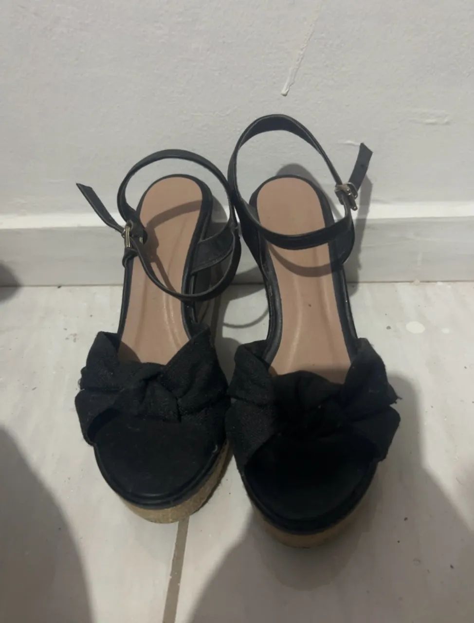 sandália preta  - Foto 2