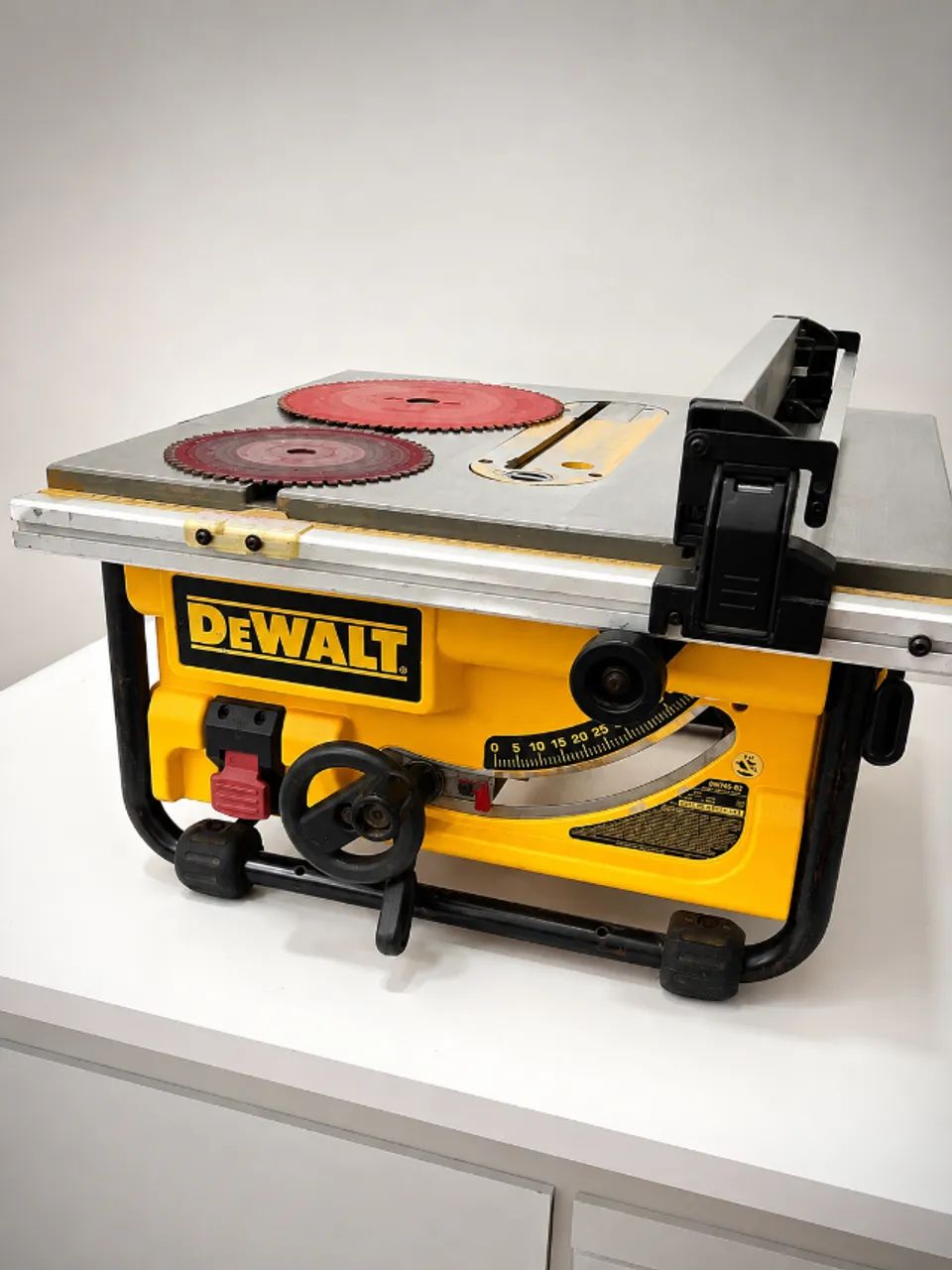 Serra Bancada DEWALT DW745-B2 - Foto 2