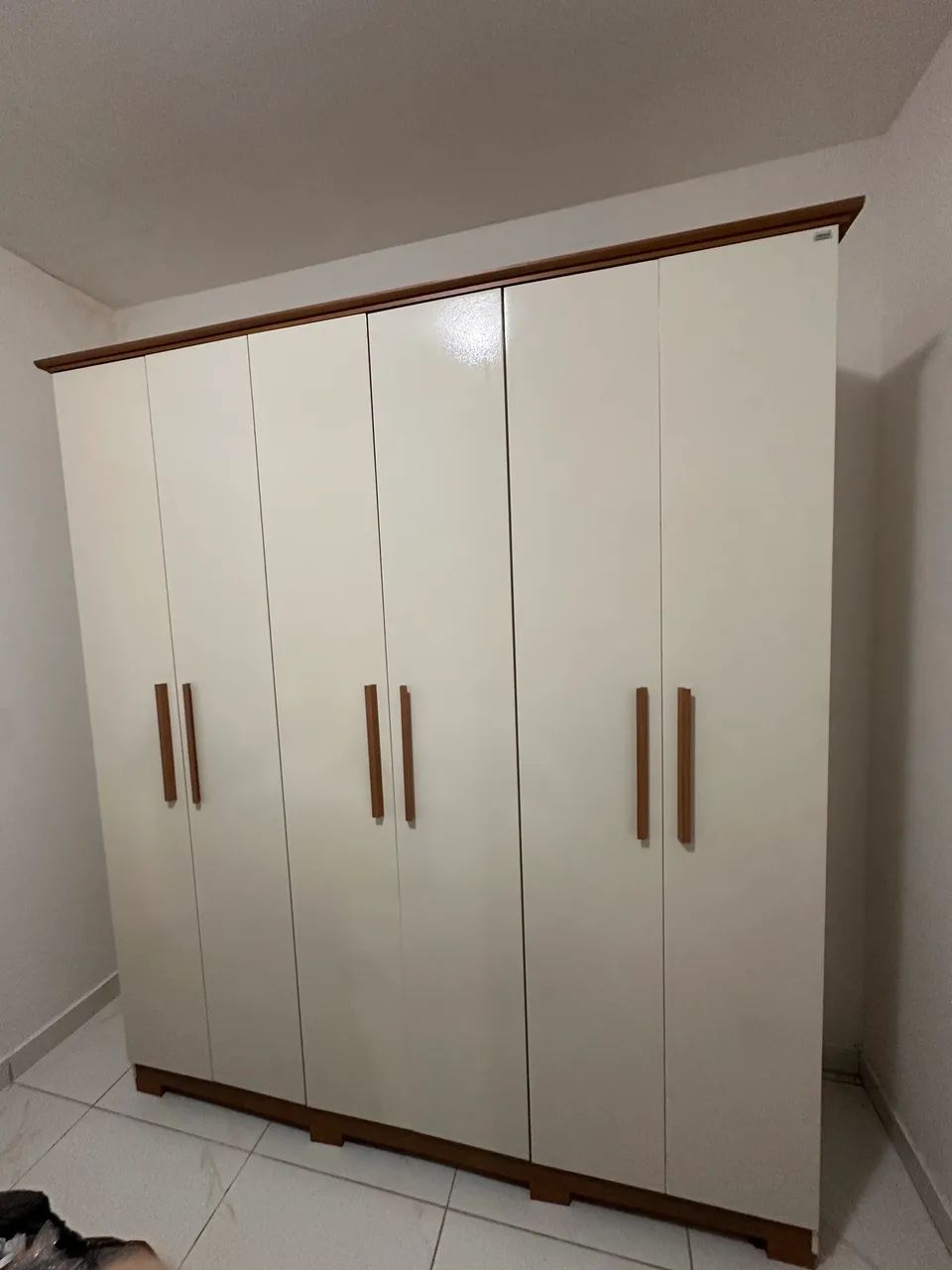 Guarda Roupa 7 portas 