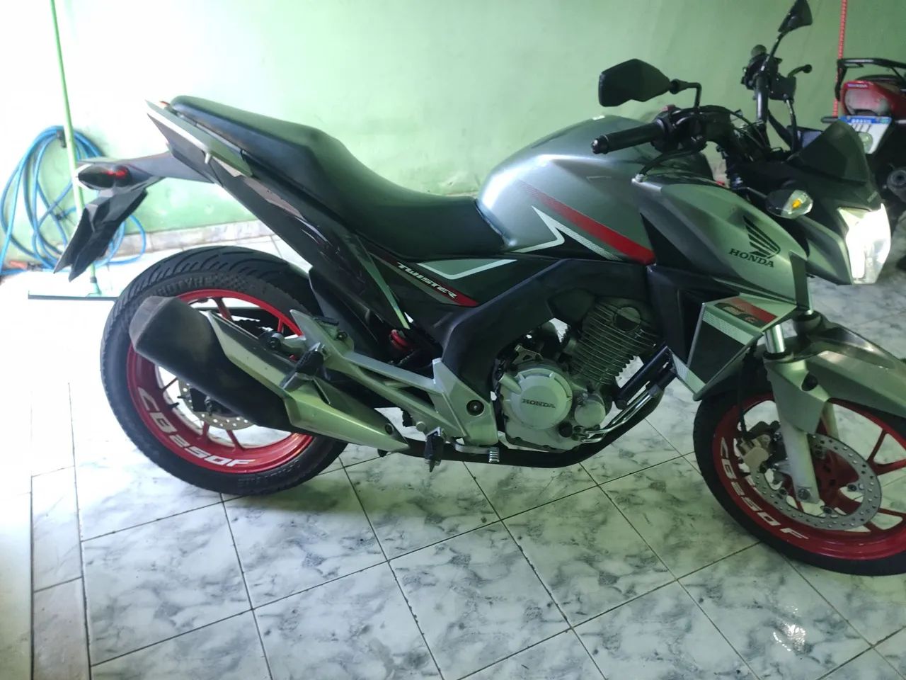 CB Twister 250  - Foto 5