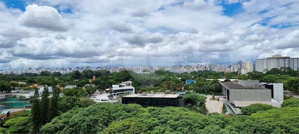 Apartamento com 2 quartos à venda em Moema - SP
