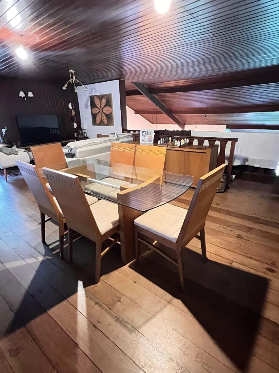 Mesa de jantar de vidro com 6 cadeiras - Foto 3