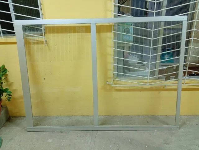 Divisória de porta de aluminio com vidro