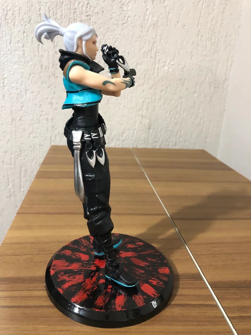 Boneco Jett Valorant 22 cm  - Foto 3