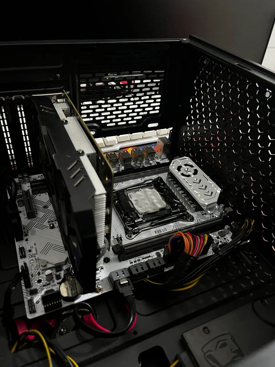 Pc Gamer Xeon V4+ 1650 - Foto 2