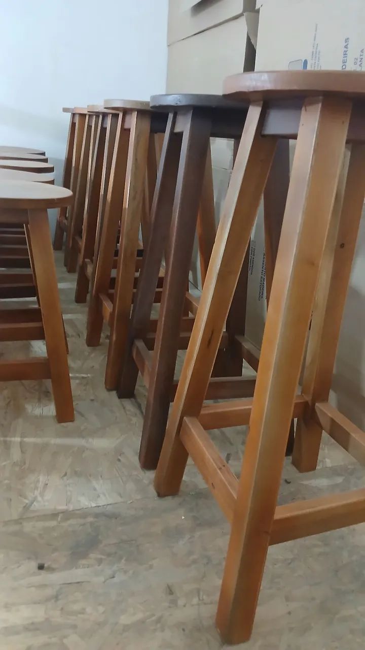 Banquetas de Madeira  - Foto 2
