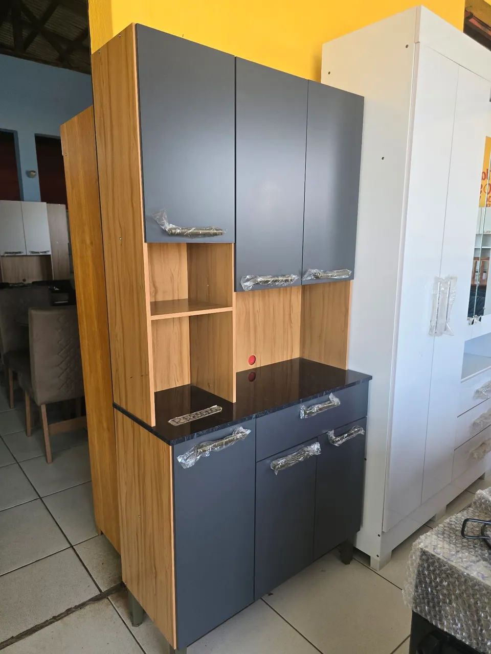 Armario em Mdf valor 850 reais