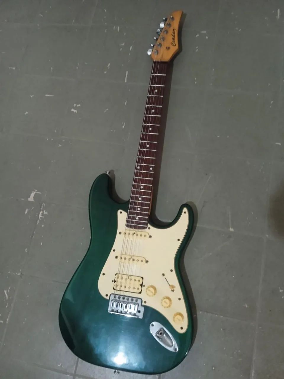 Guitarra Condor RX30 