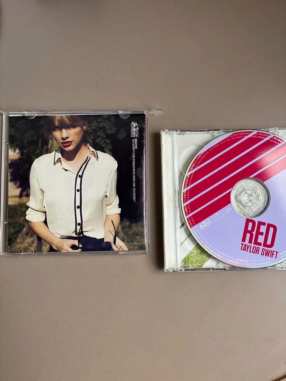 Cd Taylor Swift Red deluxe - Foto 3