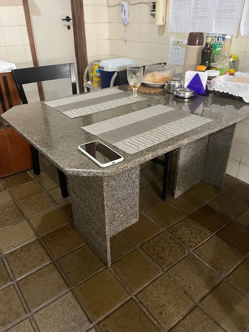Mesa retangular em granito, 6 lugares - Foto 3