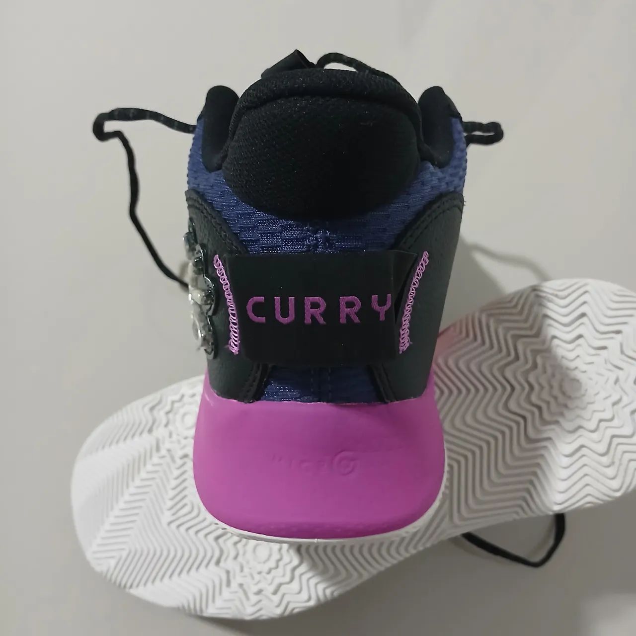 ガレーラ セット ③ Tênis Under Armour Curry 3Z7 - 42 - Calçados Esportivos - Cacuia