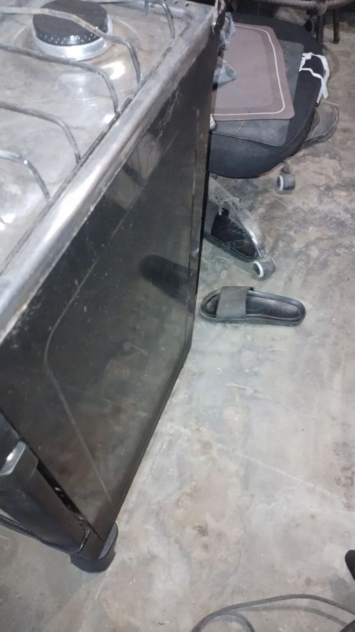 Fogão funcionando tudo não é elétrico entrega grátis  - Foto 4