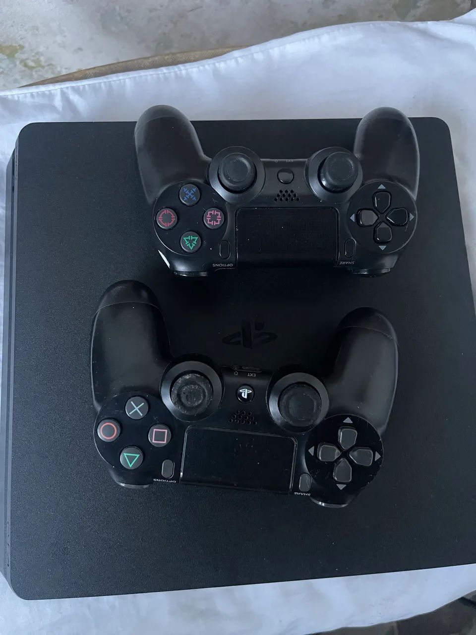 Ps4 slim 1TB 
