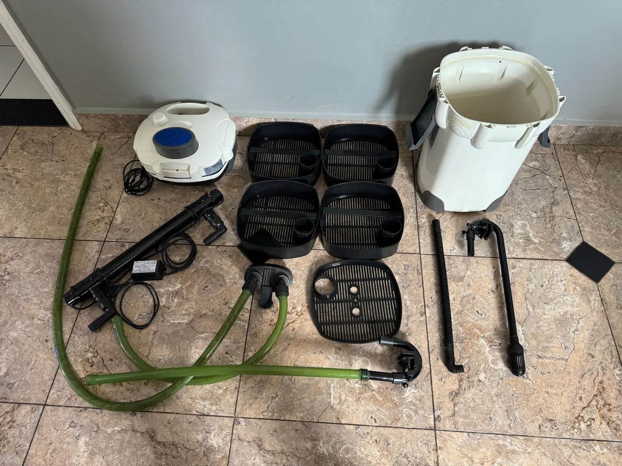 Canister Sunsun 2000l/h + Filtro Uv 18w