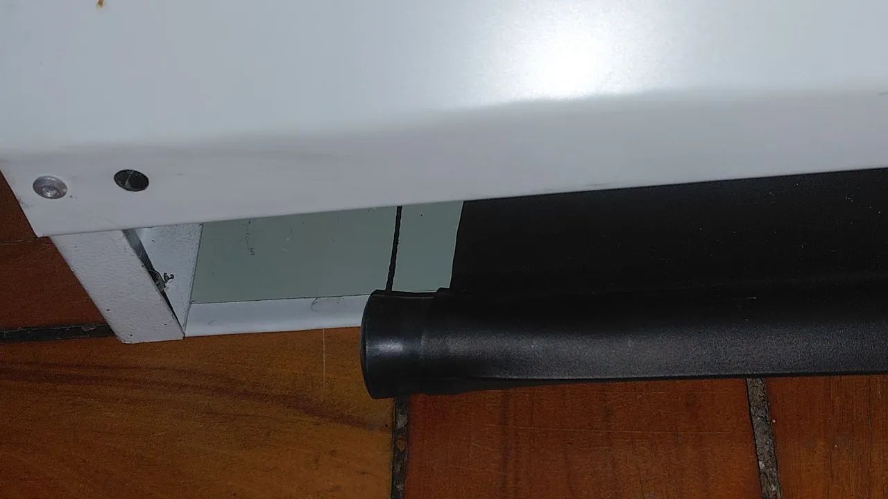 Tela de Projeção NOTECOM Motorizada Tensionada Matte White 84 Polegadas com moldura  - Foto 2