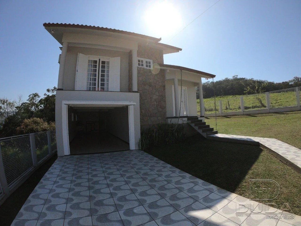 Casa Mobiliada para Locação - Conforto, Amplitude
