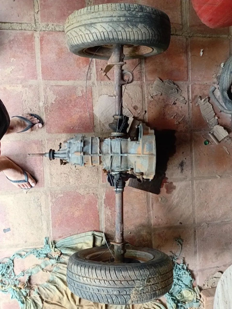 Cambio fusca com eixo e freios (sem as rodas)