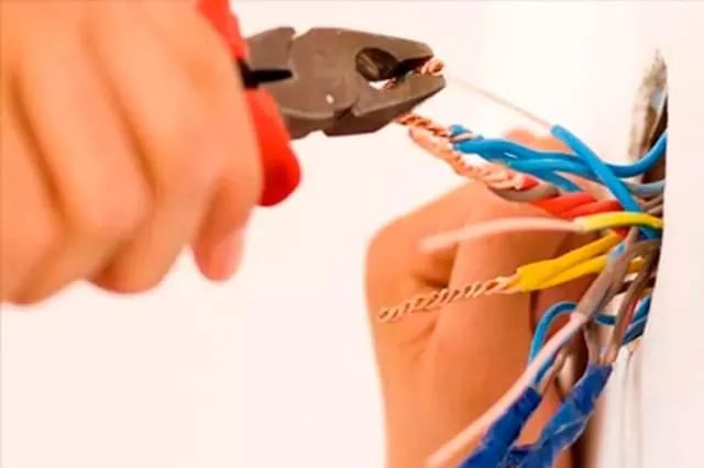 Eletricista residencial 