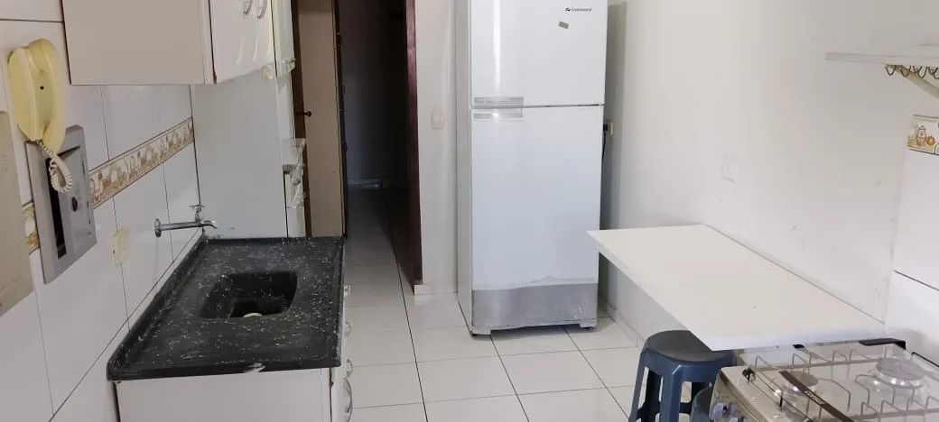  Apartamento com 1 quarto e sacada em Maringá - Foto 3