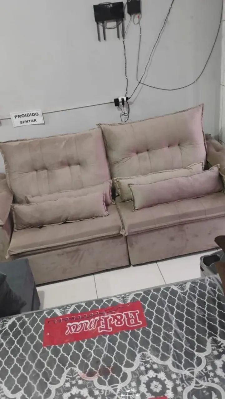 SOFA RETRÁTIL E RECLINAVEL MOSTRUÁRIO 