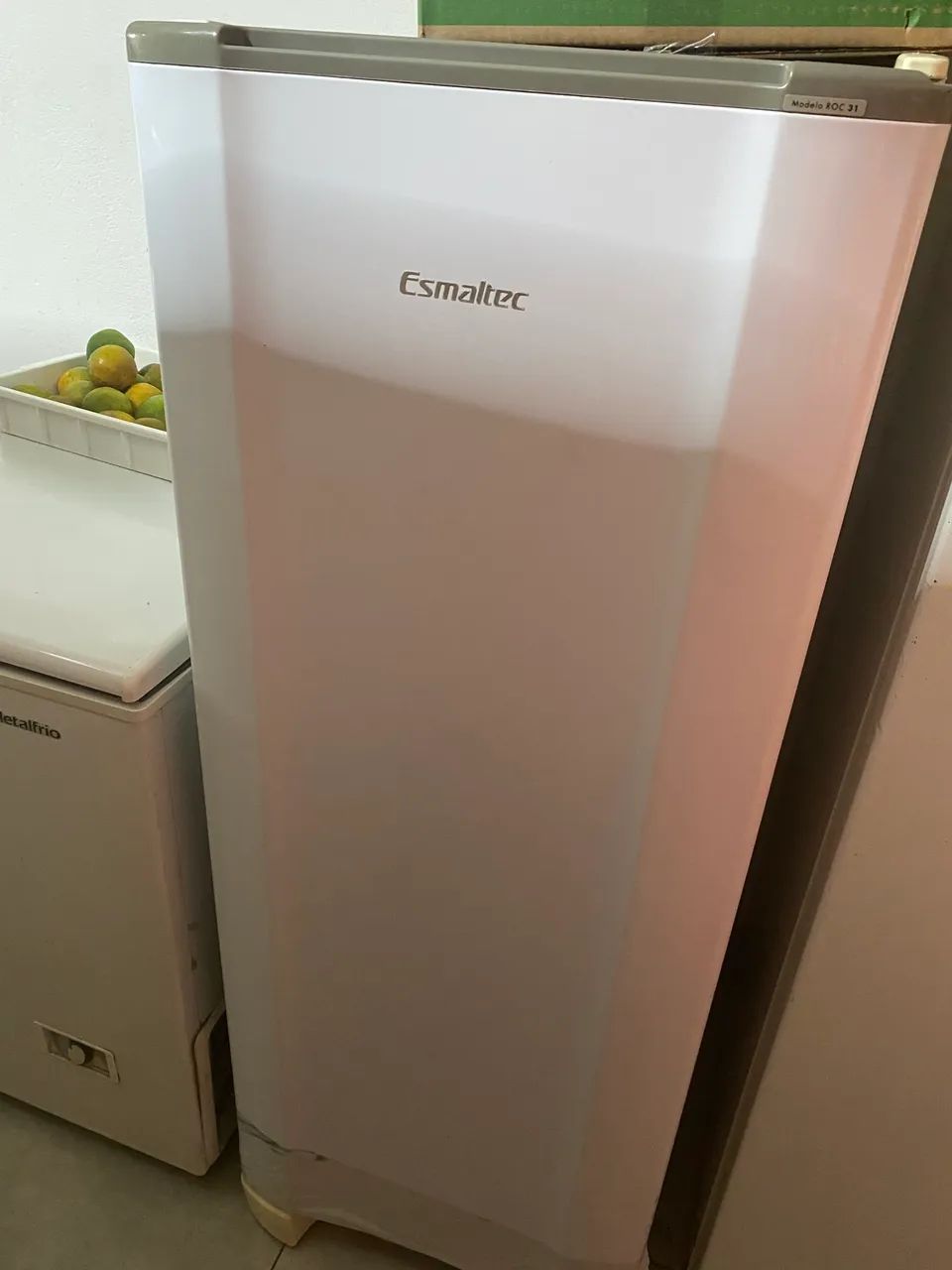 GELADEIRA ESMALTEC