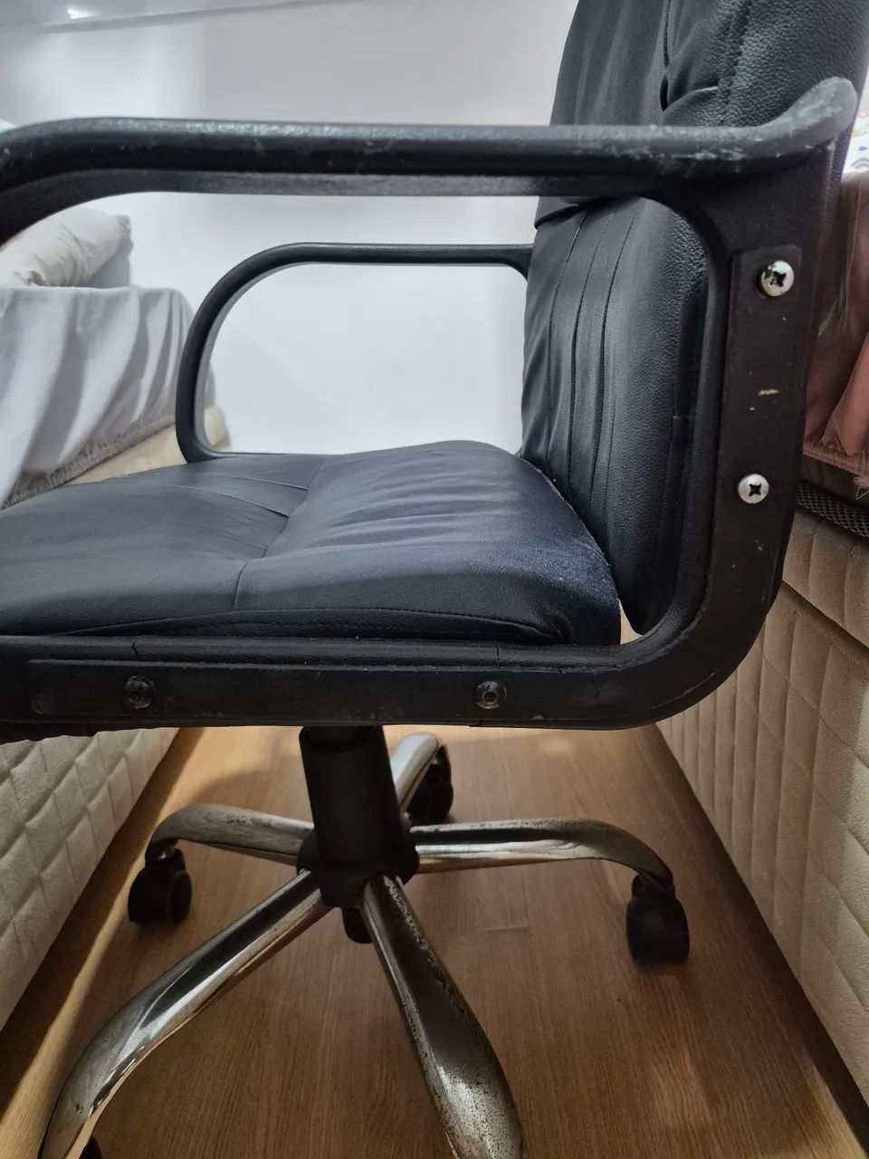 Cadeira Para Escritório/Computador - Foto 2