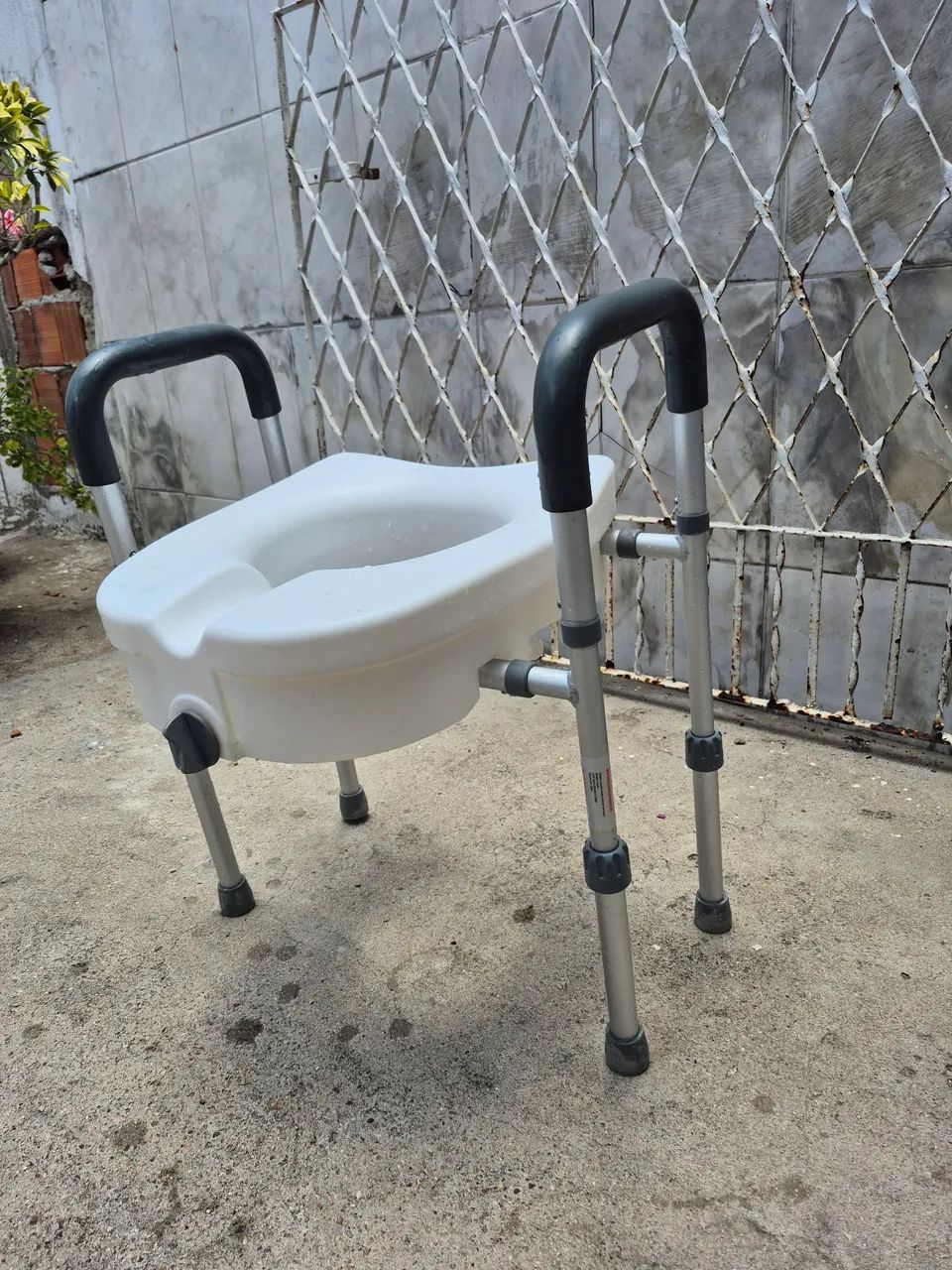 Assento sanitário idoso 