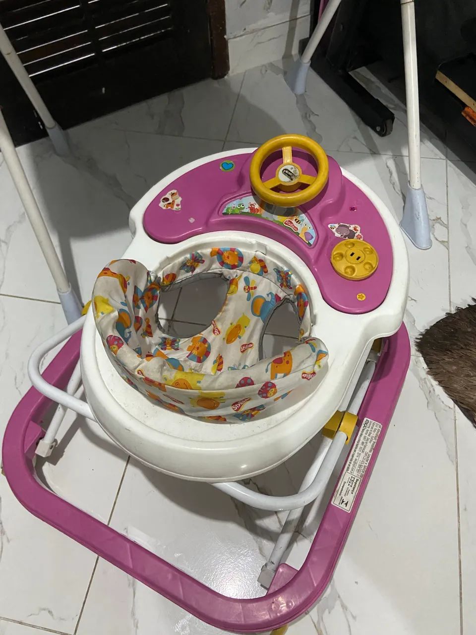 Andador para bebê e trocador