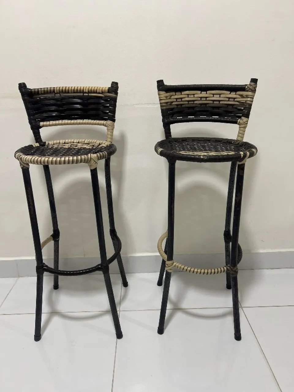 Kit com 2 Banquetas