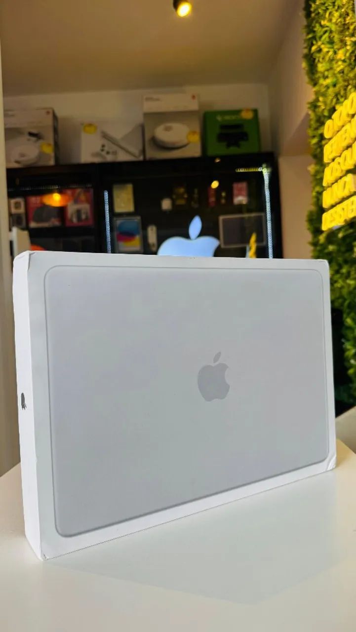Macbook Neo lacrado 
