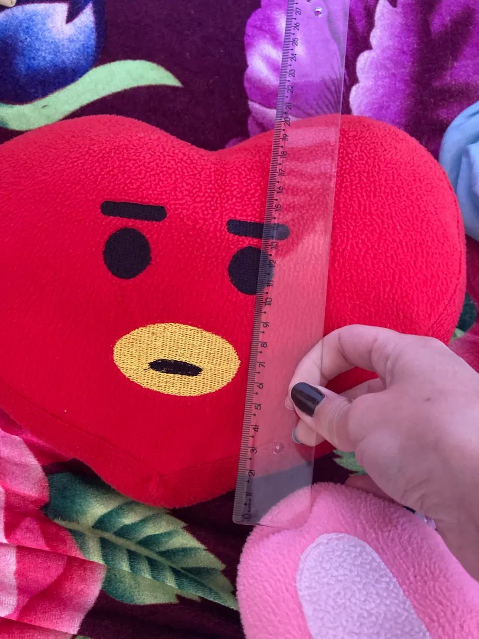 PAR DE PELÚCIAS BT21 (COOKY E TATA) - Foto 3