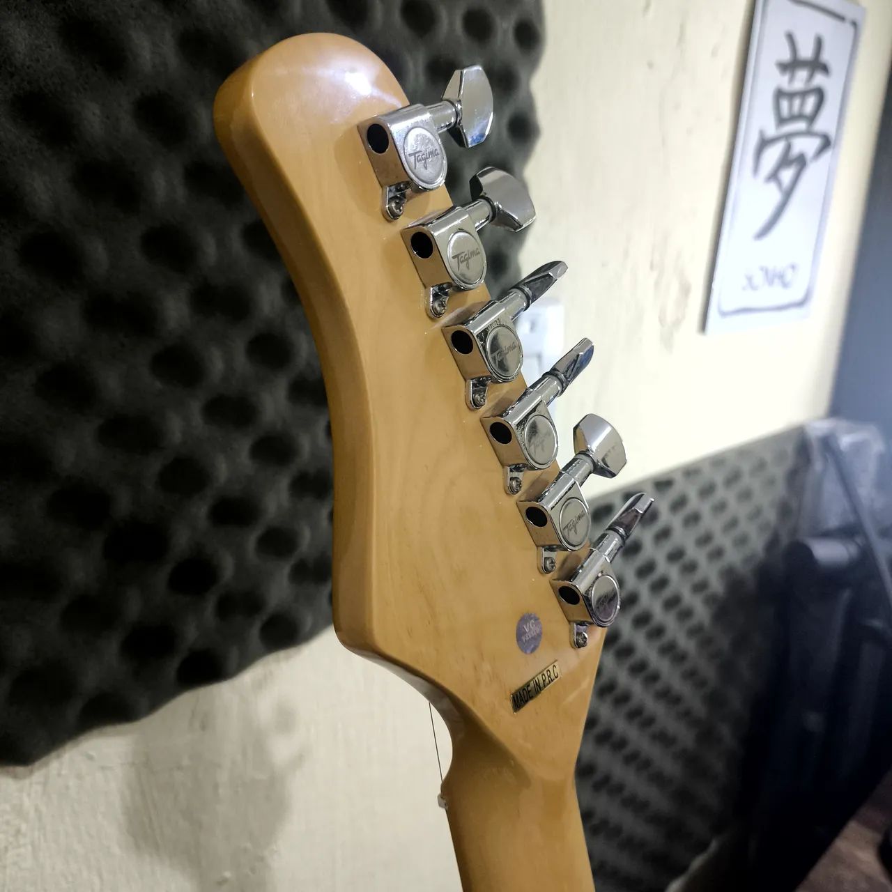  Guitarra Tagima TW 530 + capa acolchoada+ cabo - Foto 4