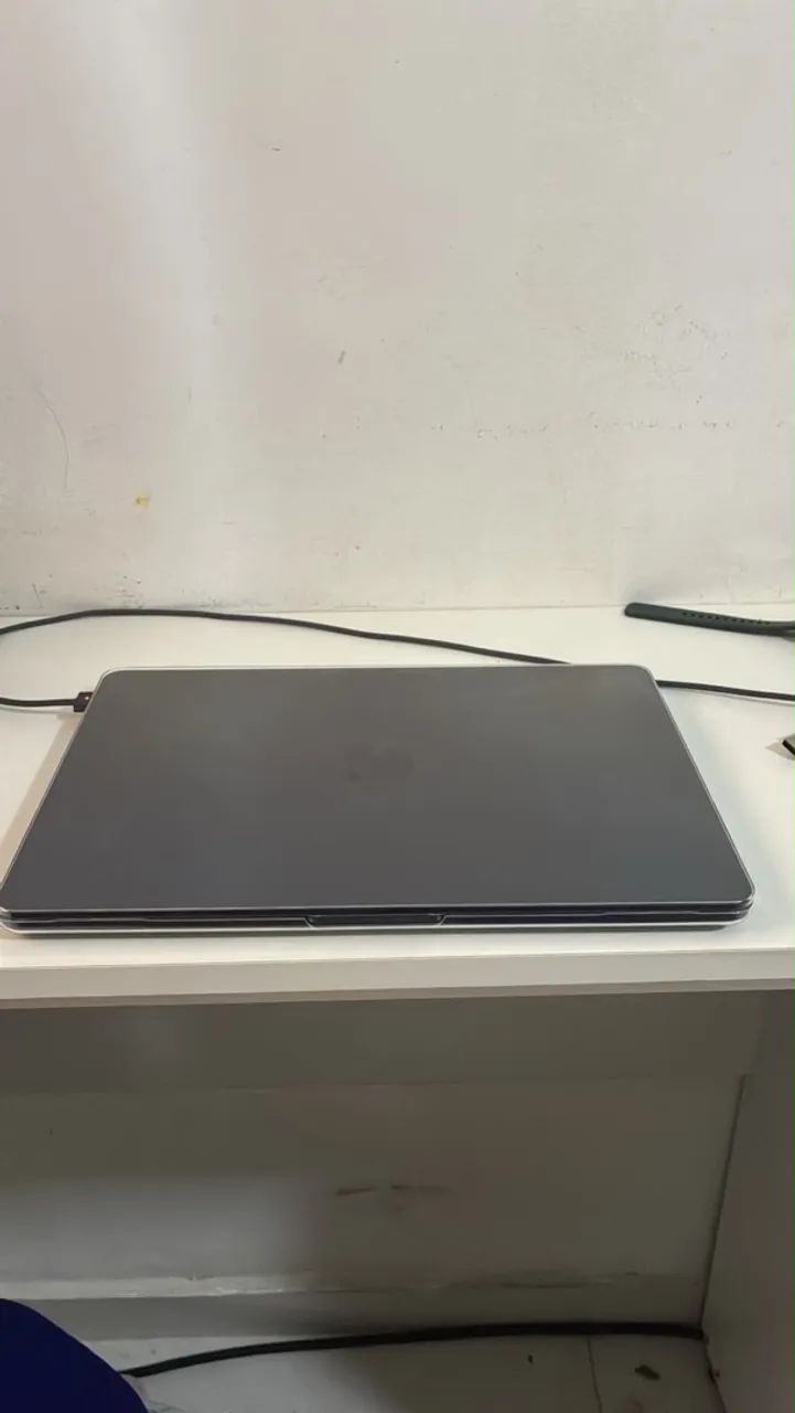 MacBook Air M2 - 8GB / 256GB - Midnight - Foto 2