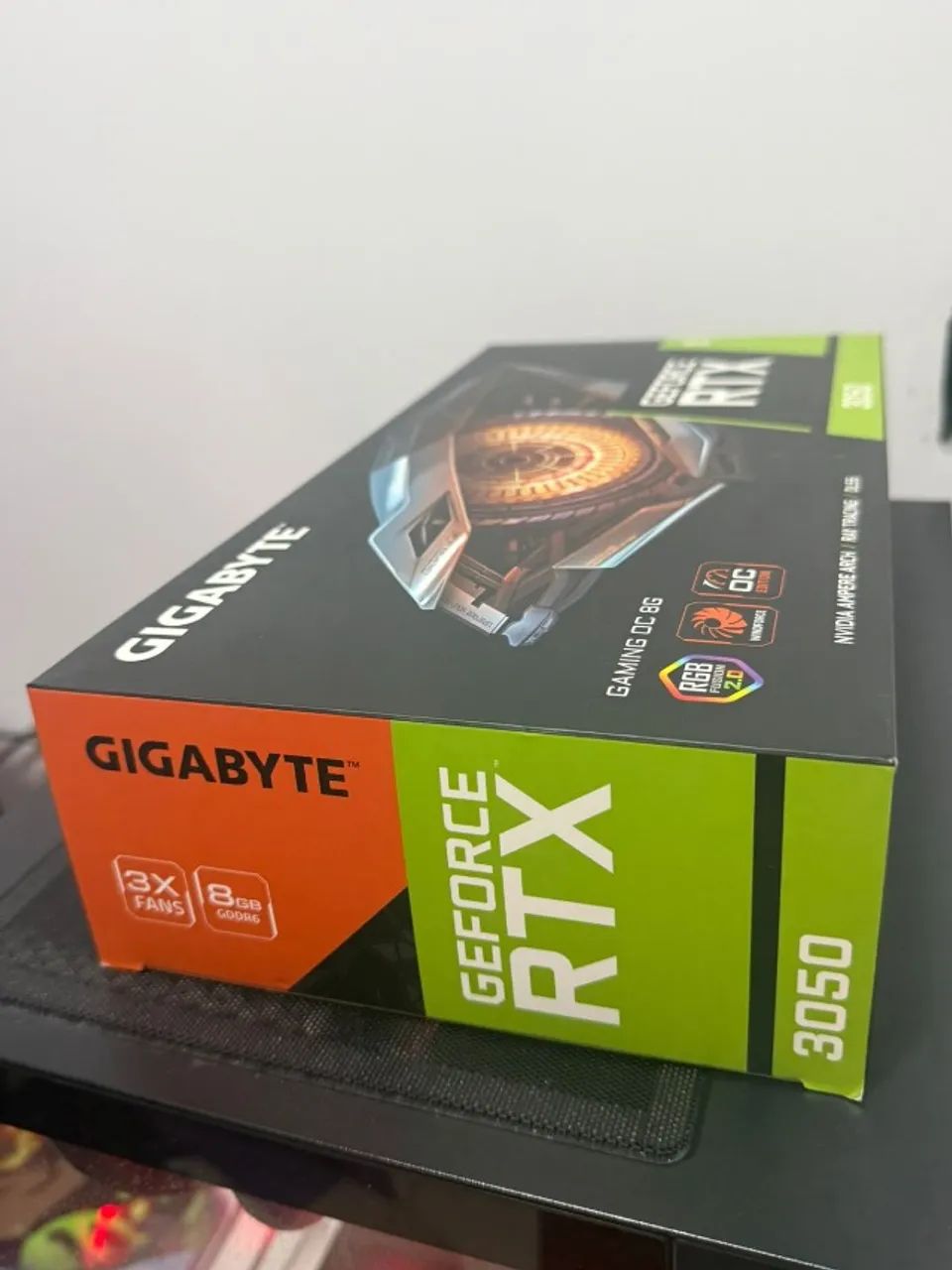 RTX 3050 GIGABYTE GAMING OC 8GB - Foto 2