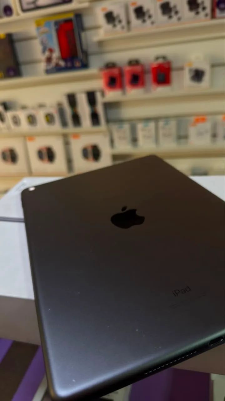 iPad 9 32gb semi novo 