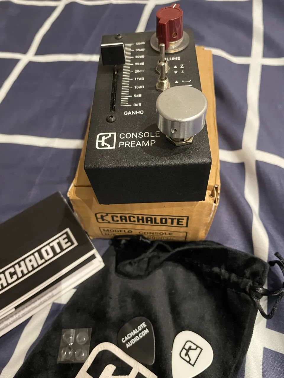 Cachalote Console Preamp (necessária revisão técnica de um dos